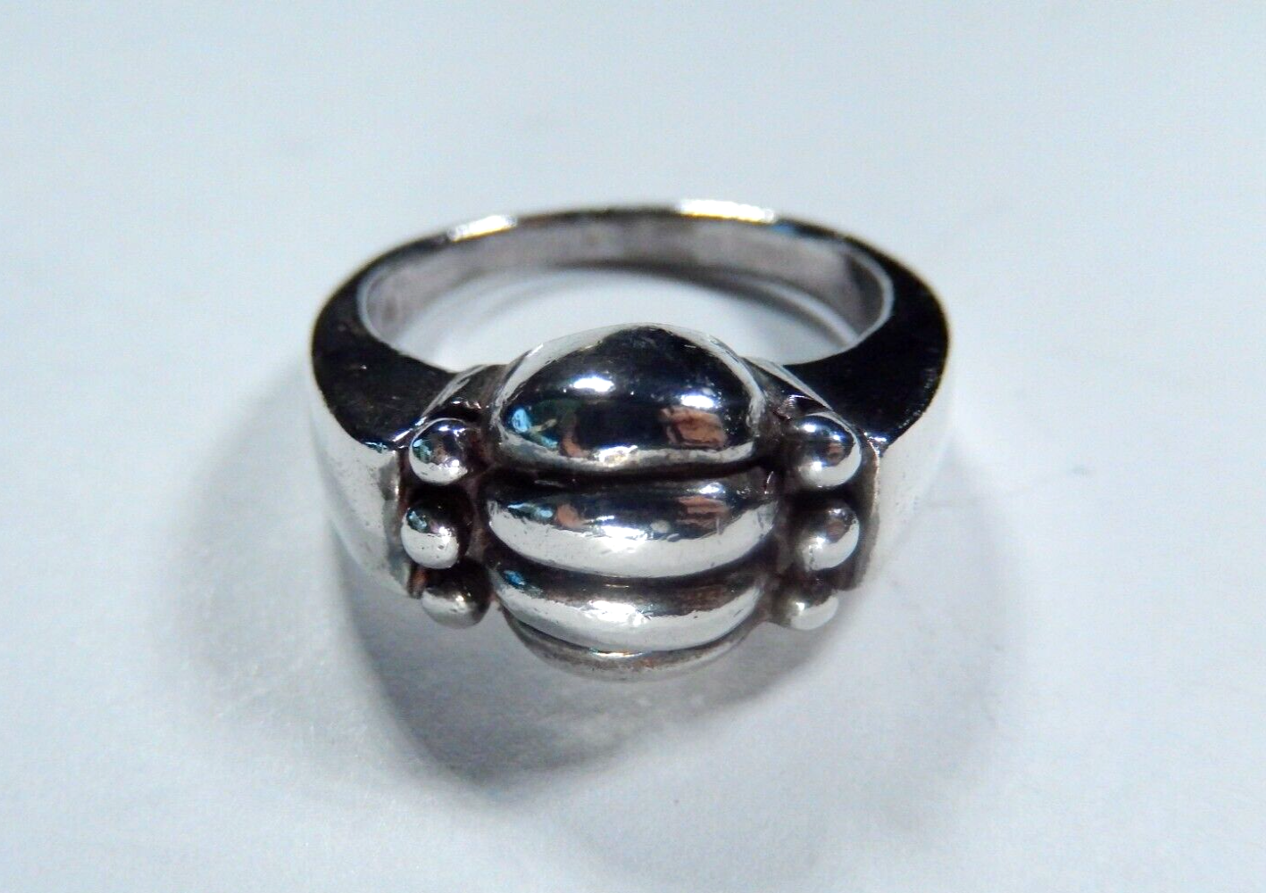 *VINTAGE* Heavy Sterling Silver Shrimp Dome Design Ring 925 Size 8