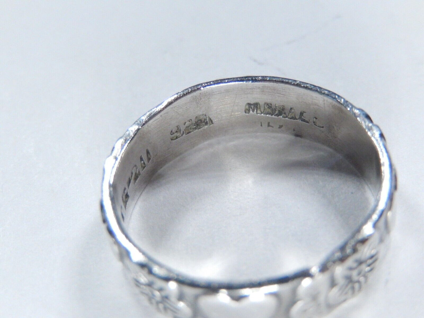 Vintage Mexico Taxco Heart Eternity Sterling Silver 6 mm Band Ring Sz 8
