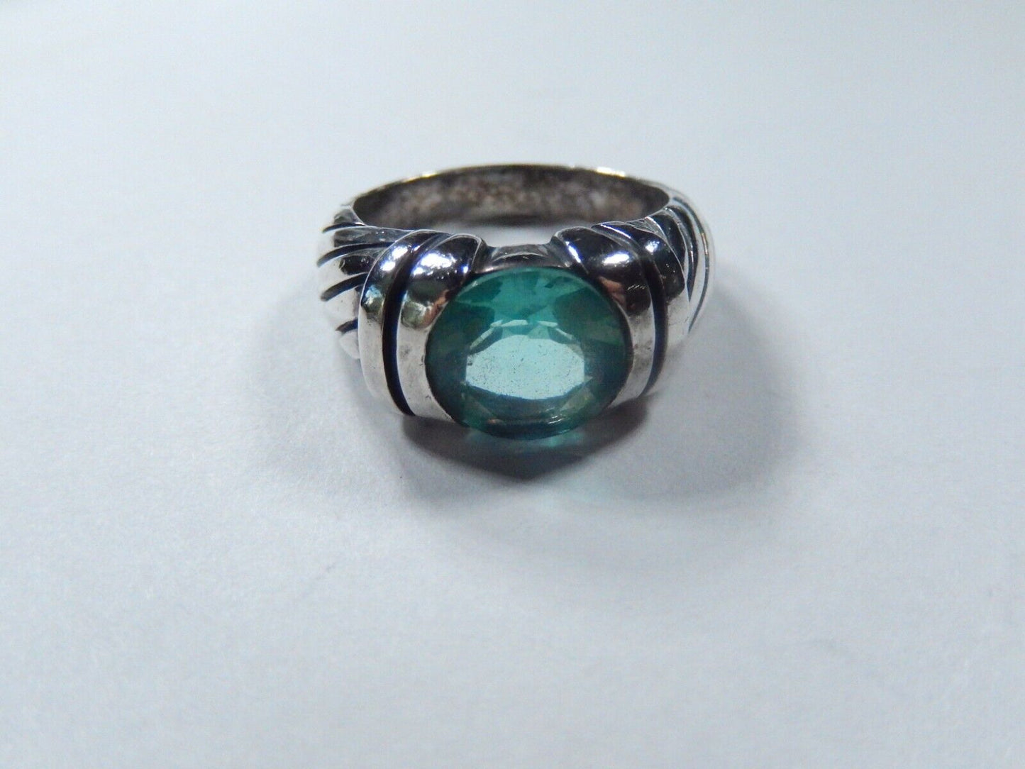 *VINTAGE*  Sterling Silver 2.50 CT Round Blue Topaz Ring size 7