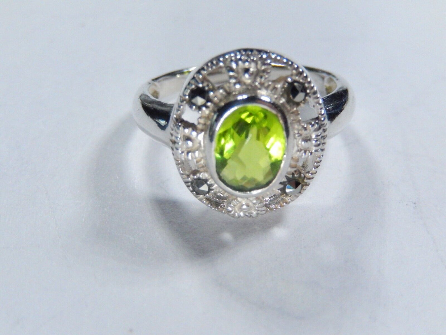 *VINTAGE*  Sterling Silver Peridot and Marcasite Ring Size 7.75