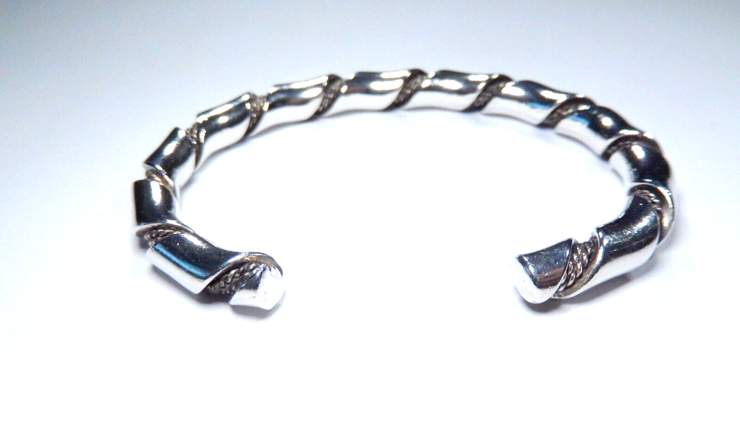 Vintage Handmade Sterling Silver 925 Twisted Round Bangle Bracelet 291 grams