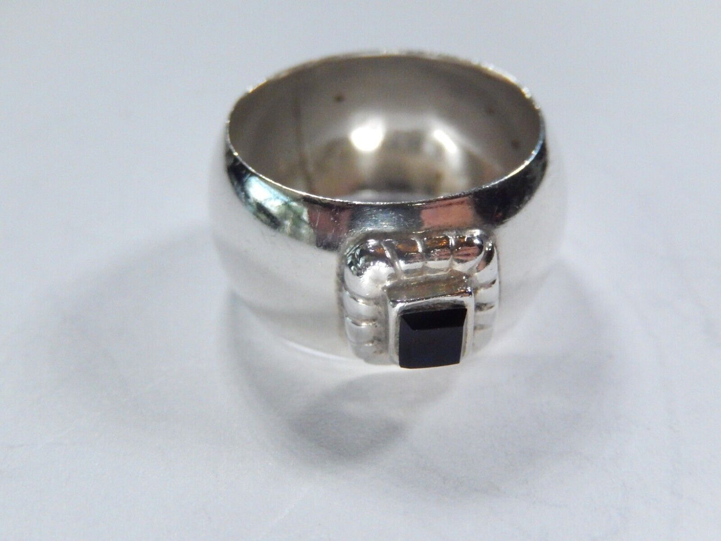 *VINTAGE*  11mm Wide Curved Band Sterling Silver 925 Black Onyx Ring Sz 7.5