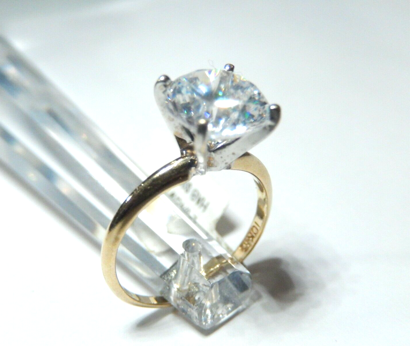 10K Yellow Gold 275CT VVS Solitaire  Cubic Zirconia  Sparkling Ring Sz 725