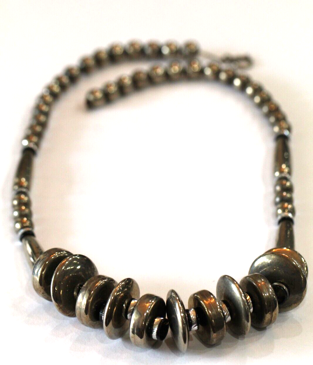 LARGE NATIVE AMERICAN NAVAJO STERLING SILVER 23 mm DISC & OTHER BEAD 22"NECKLACE