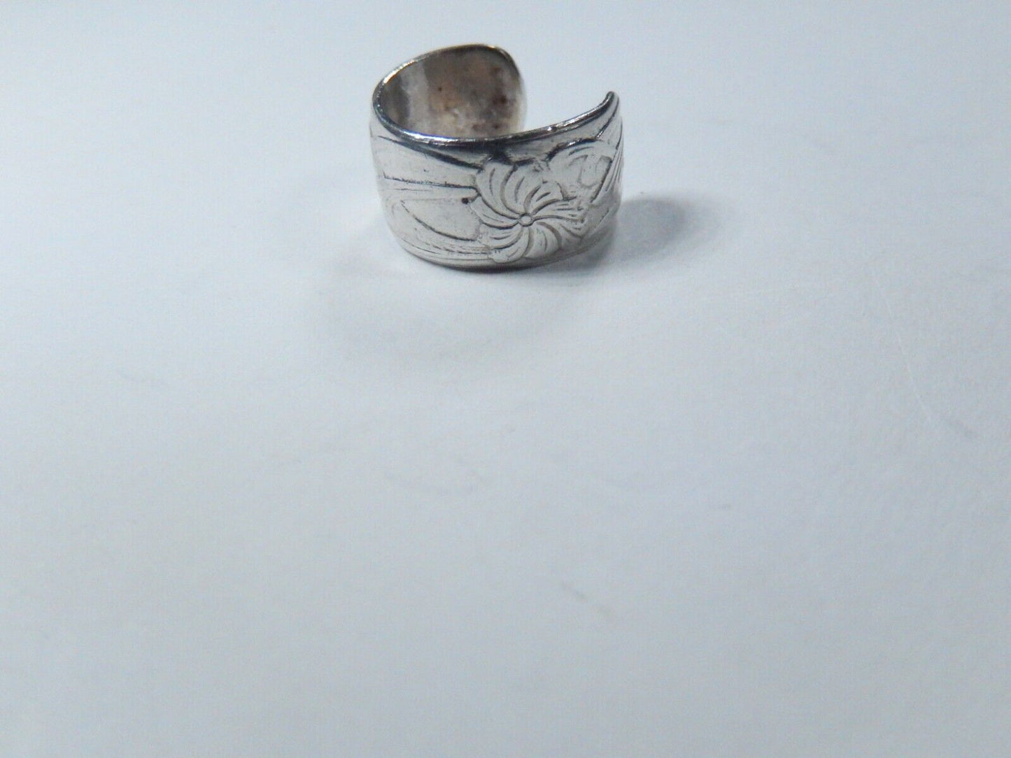 Decorative 7.75 mm Wide Band Sterling Silver Toe Ring