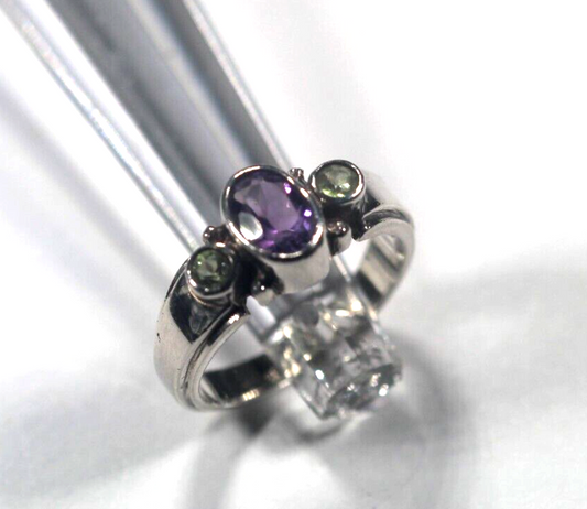 *VINTAGE* Sterling Silver Amethyst and Peridot Three Stone Ring 925 Size 6.5