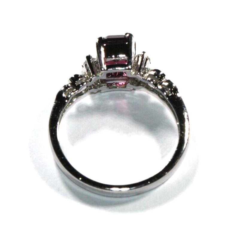 *VINTAGE* Sterling Silver Emerald Shaped Amethyst Ring Size 7.75