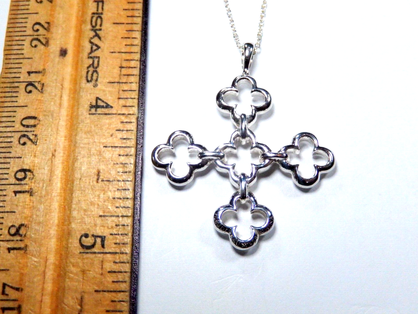 HEIDI KLUM DIAMOND ACCENT CLOVER SILVER 925 CROSS PENDANT  1.5'' NECKLACE 18''