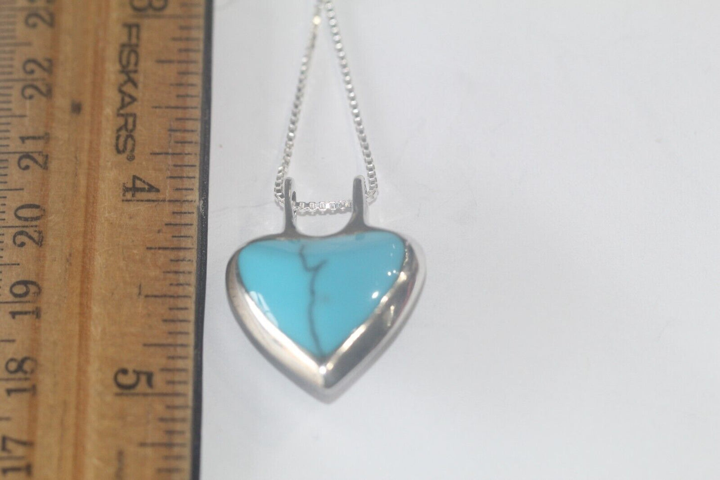 *VINTAGE* STERLING SILVER REVERSIBLE ONYX & TURQUOISE HEART PENDANT w/18" Chain