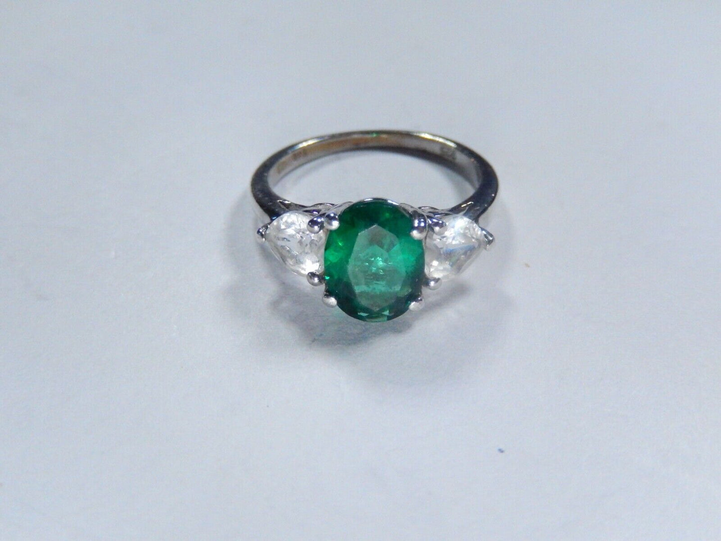 *VINTAGE*  Sterling Silver Three Stone Cubic Zirconia And Lab Emerald Ring Sz 7