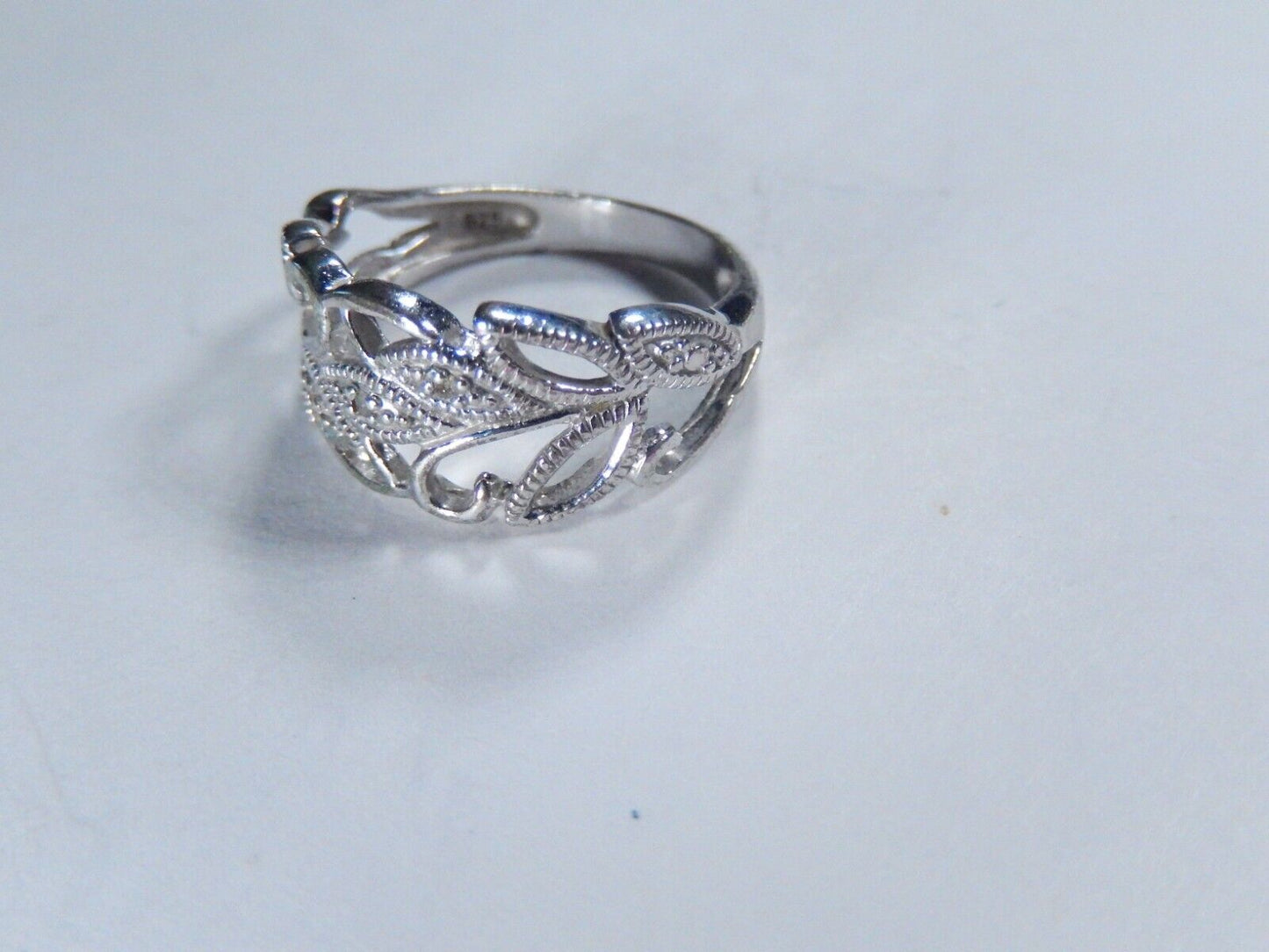 *VINTAGE*  Wedding Engagement Ring Diamond Leaf Motif Sterling Silver Band Sz 7