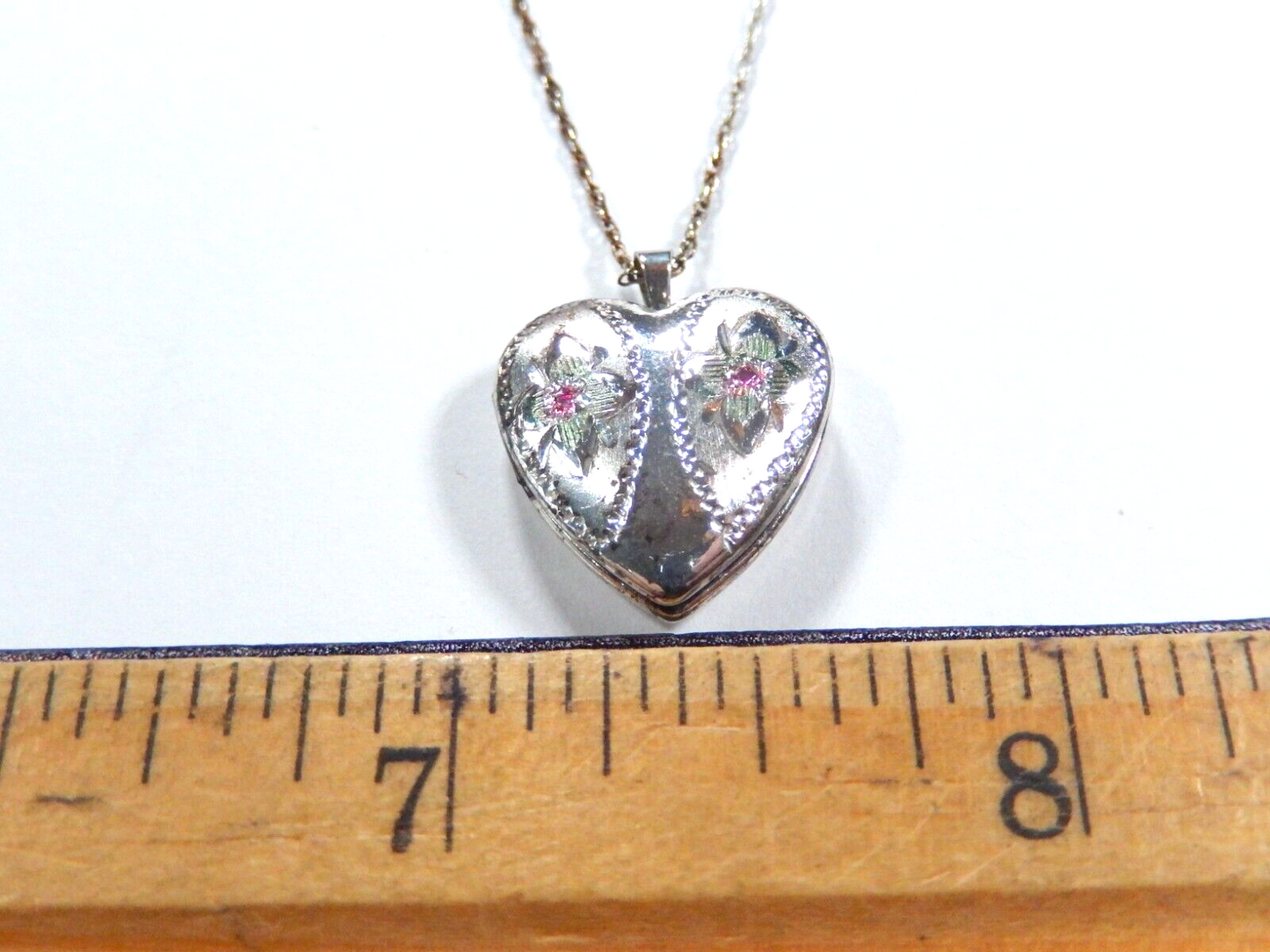 *VINTAGE*  Sterling Silver 925 Etched Heart Locket Pendant w/18" Sterling Chain