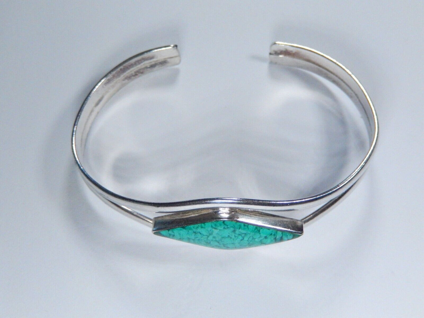 VINTAGE - Sterling Silver Turquoise Chips Cuff Bracelet Made in Mexico 19mm Wide