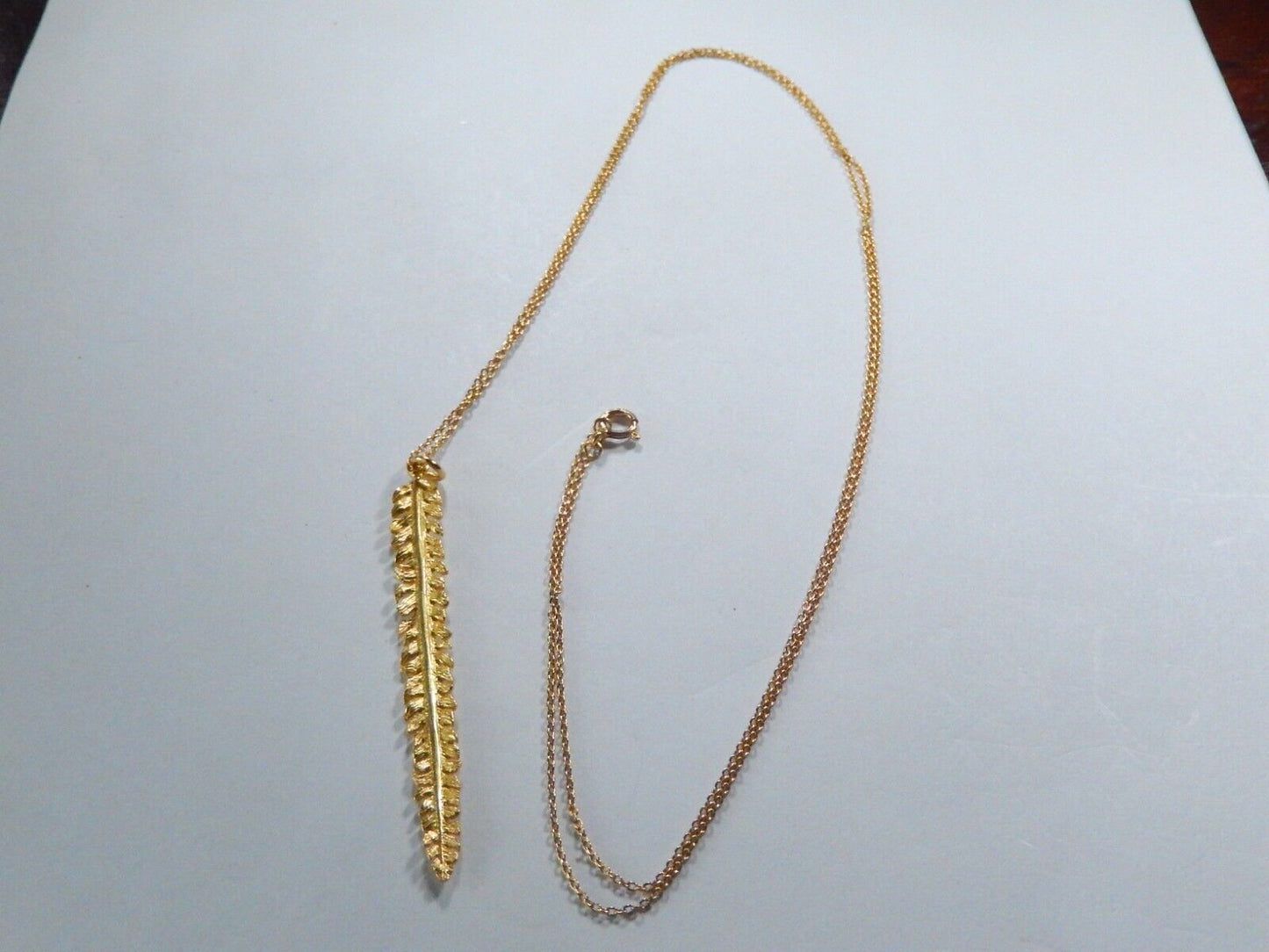 *VINTAGE*  Vermeil Gold 30" Chain With Gold Vermeil Leaf Pendant