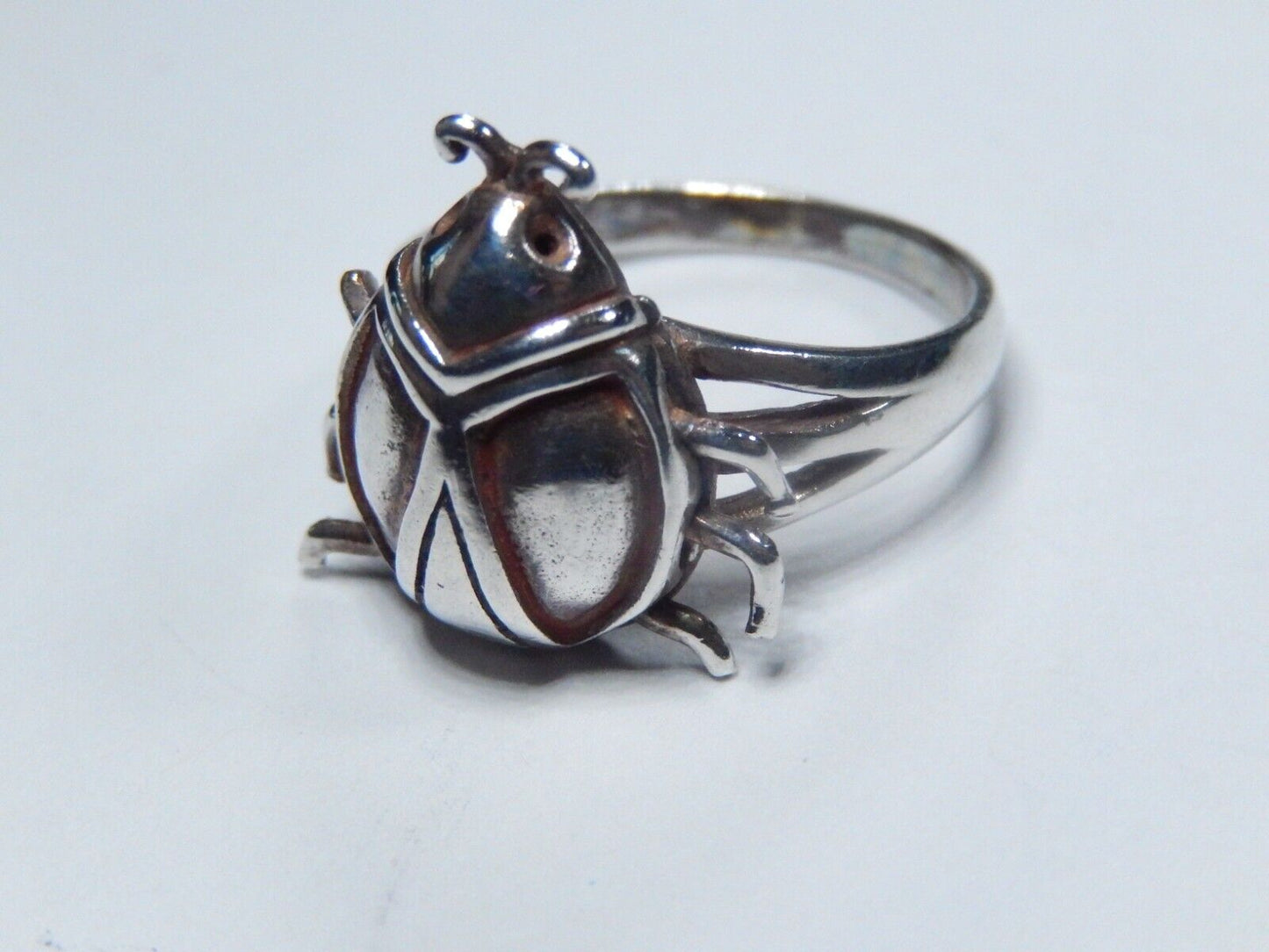 *VINTAGE* Sterling Silver Moveable Legs Beetle Ring 16mm Ring Size 6