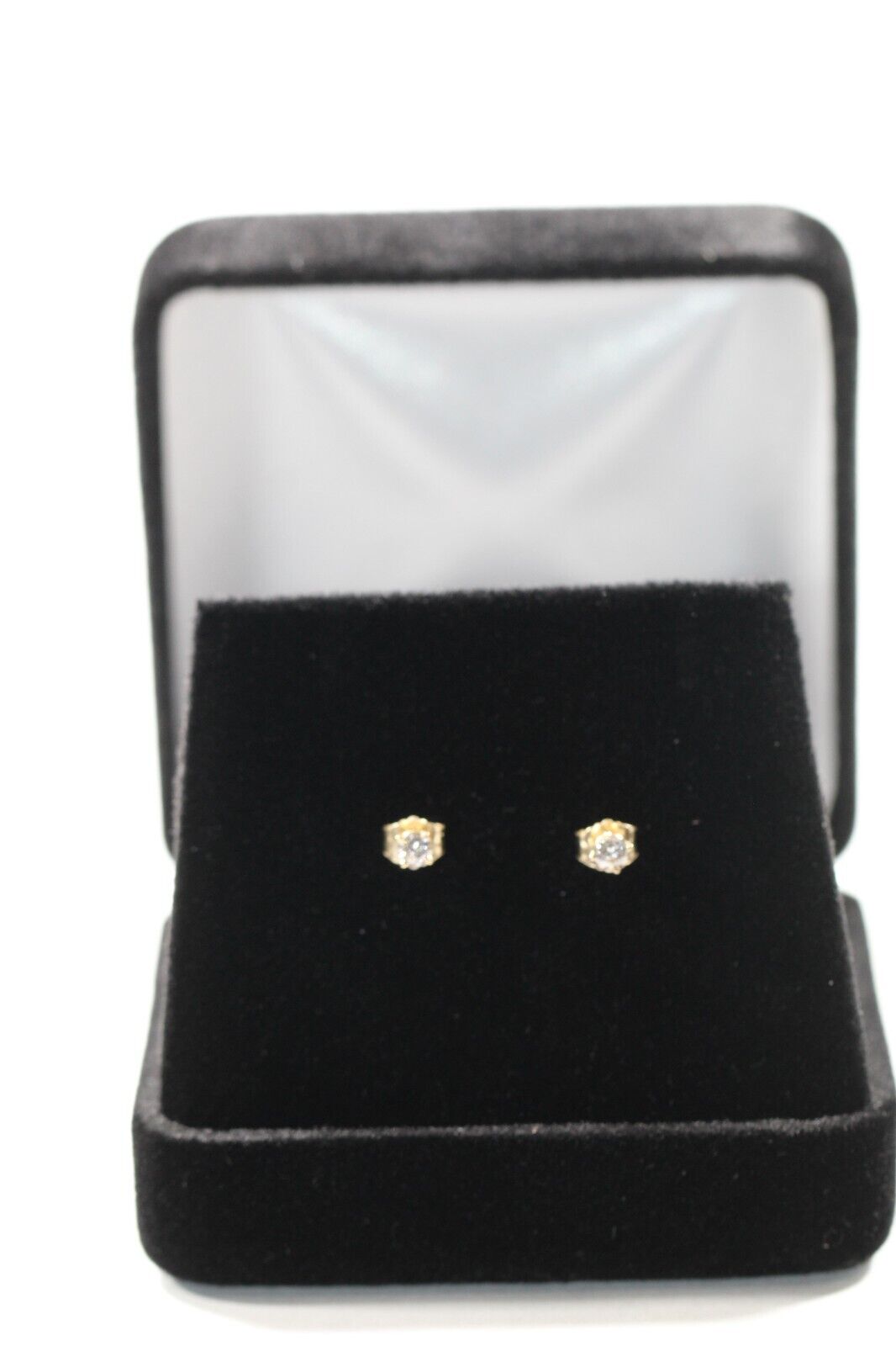 New!! Solid 14K Yellow Gold .20 CT TW Natural Diamond I-2 / G-H Stud Earrings