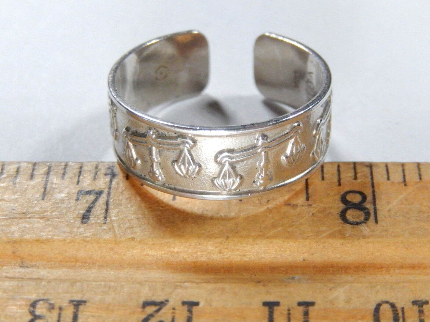 Vintage Sterling Silver Scales Of Justice/ Libra Adjustable Thumb Ring