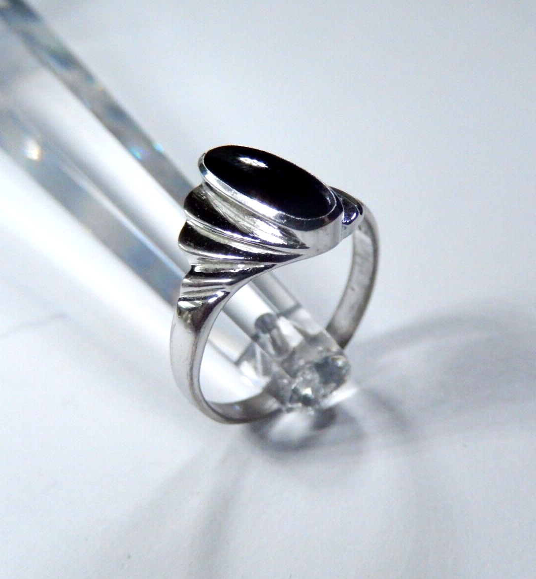 *VINTAGE*  Modernist Long Oval Black Onyx Sterling Silver Ring Size 8