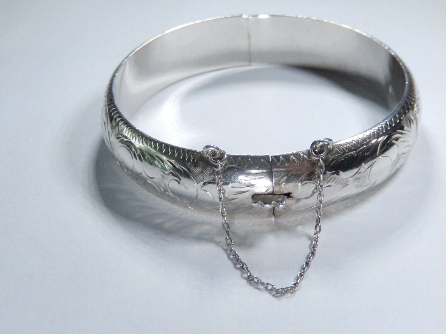 925 Sterling Silver Engraved Hinged Bangle Bracelet with Safety Chain 10 mm wide