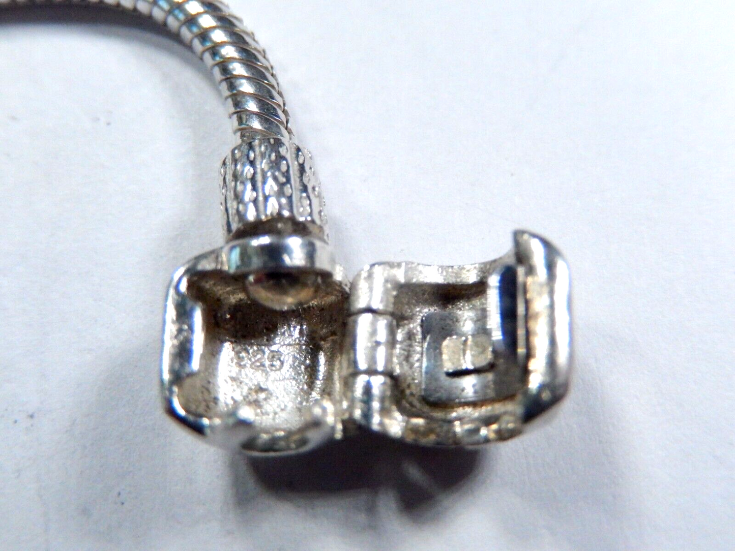 Authentic Retired CHAMILIA 925 Sterling Silver Snap 7.75" - Bracelet
