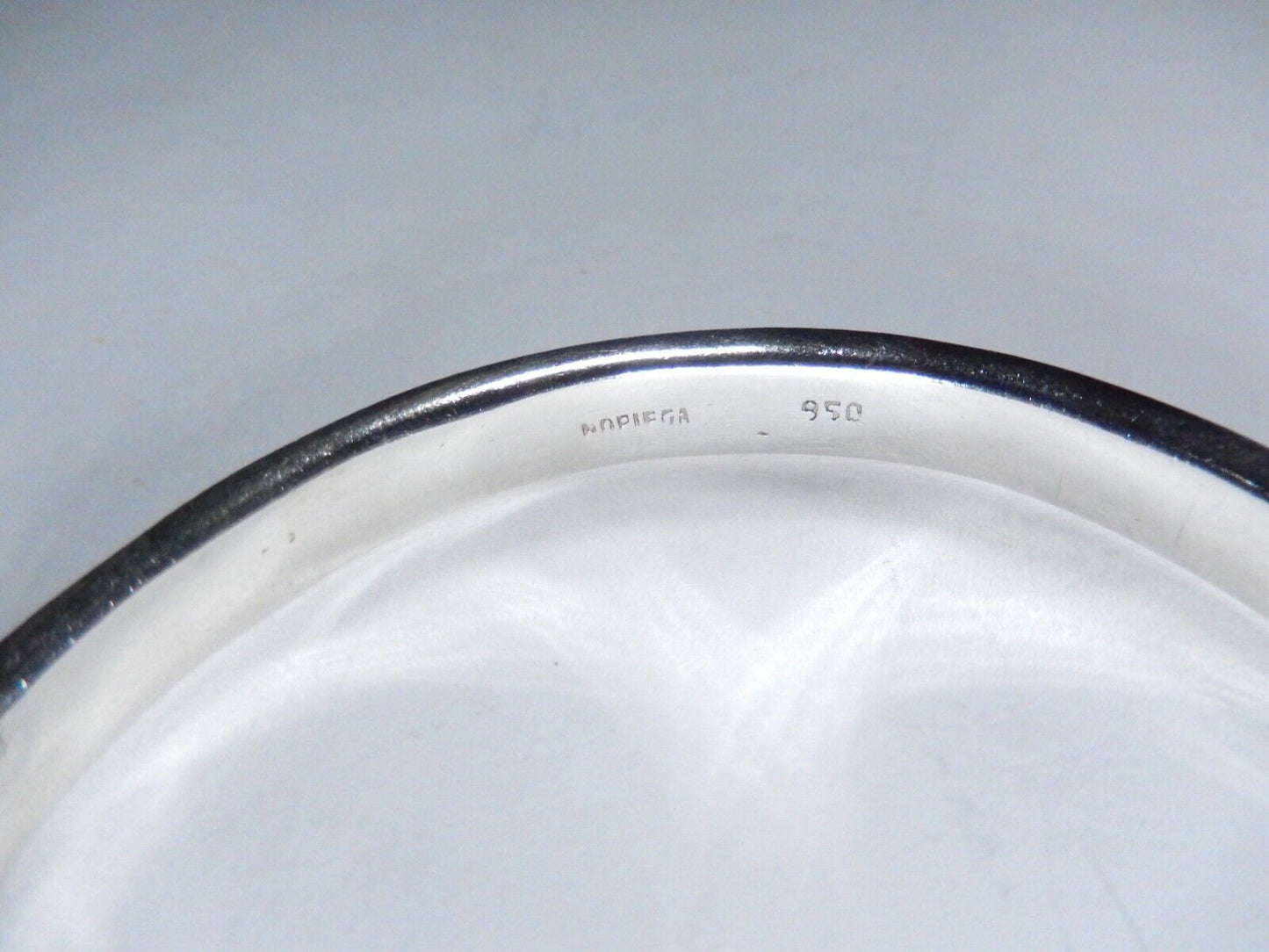 *VINTAGE* Artist Signed Sterling Silver .950 Lapis and Malachite Bangle Bracelet