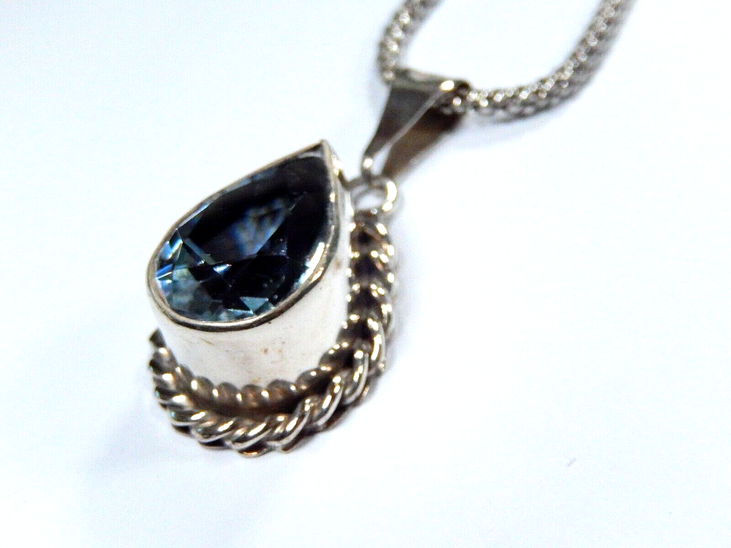 *VINTAGE* Mexico Large Sterling Silver 12.0 CT Blue Topaz Pendant w/20" Lg Chain