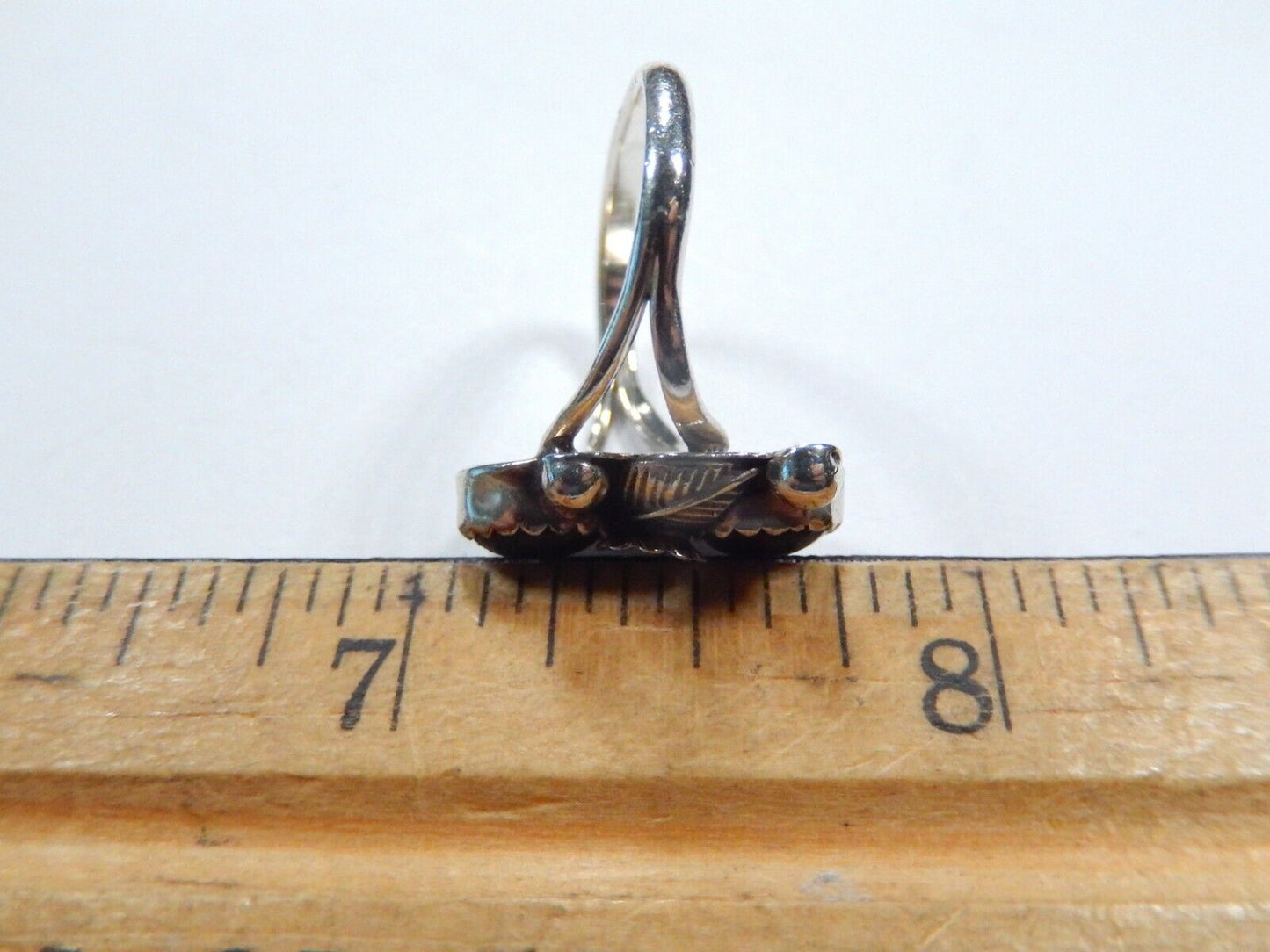 *VINTAGE*  Native American Sterling Silver Black Onyx Leaf Design Ring Sz 6.75