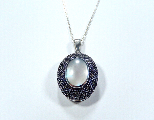 *VINTAGE* 925 Silver Mother of Pearl & Marcasite Locket Pendant w/ 22" Chain