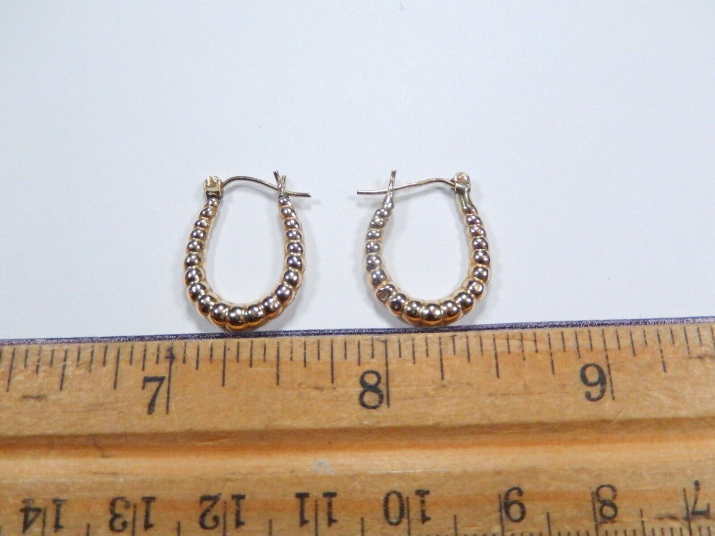 VINTAGE - 10K Yellow Gold Scalloped Hoop Earrings 3/4" x 5/8" - 1.3 grams