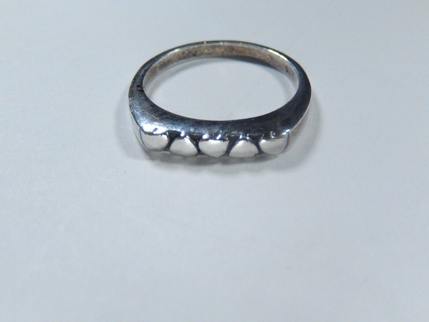 *VINTAGE* STERLING SILVER 3.0 MM WIDE HEART BAND RING SIZE: 7