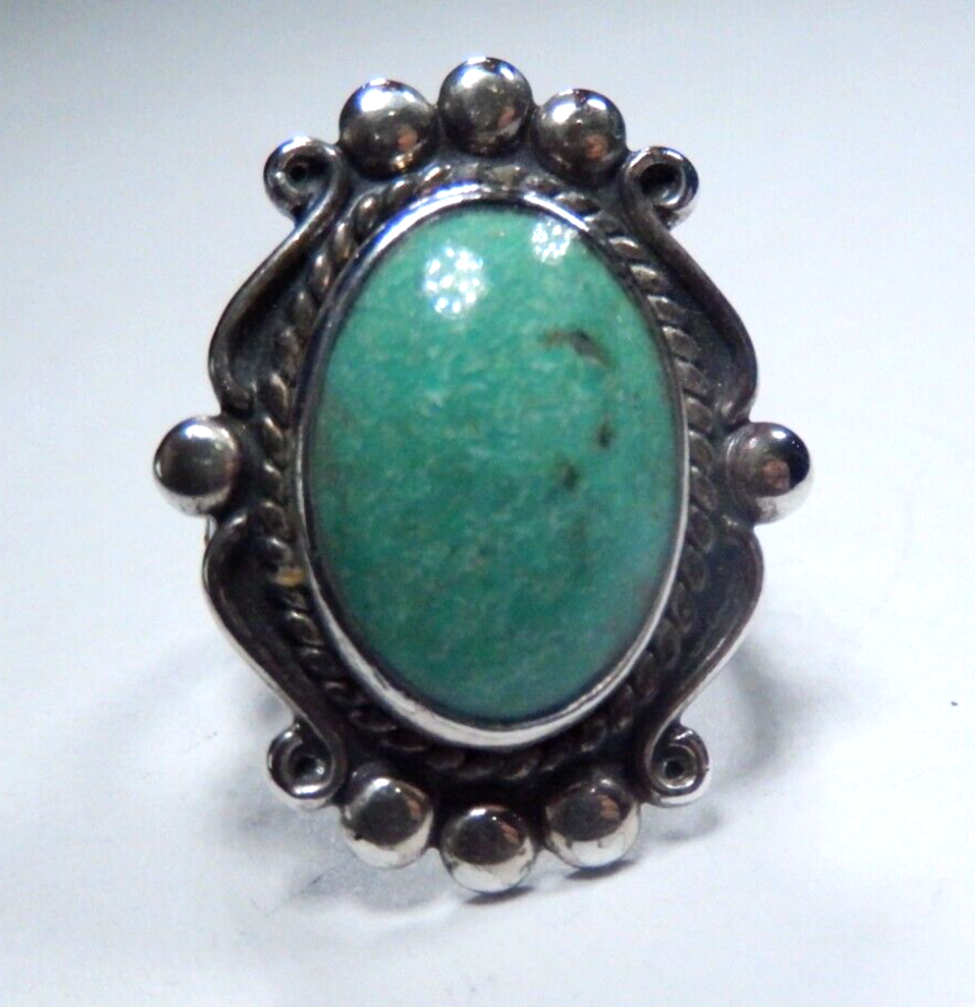 Old Navajo Green Gaspeite Gemstone Sterling Silver Native American Ring Size 5.5