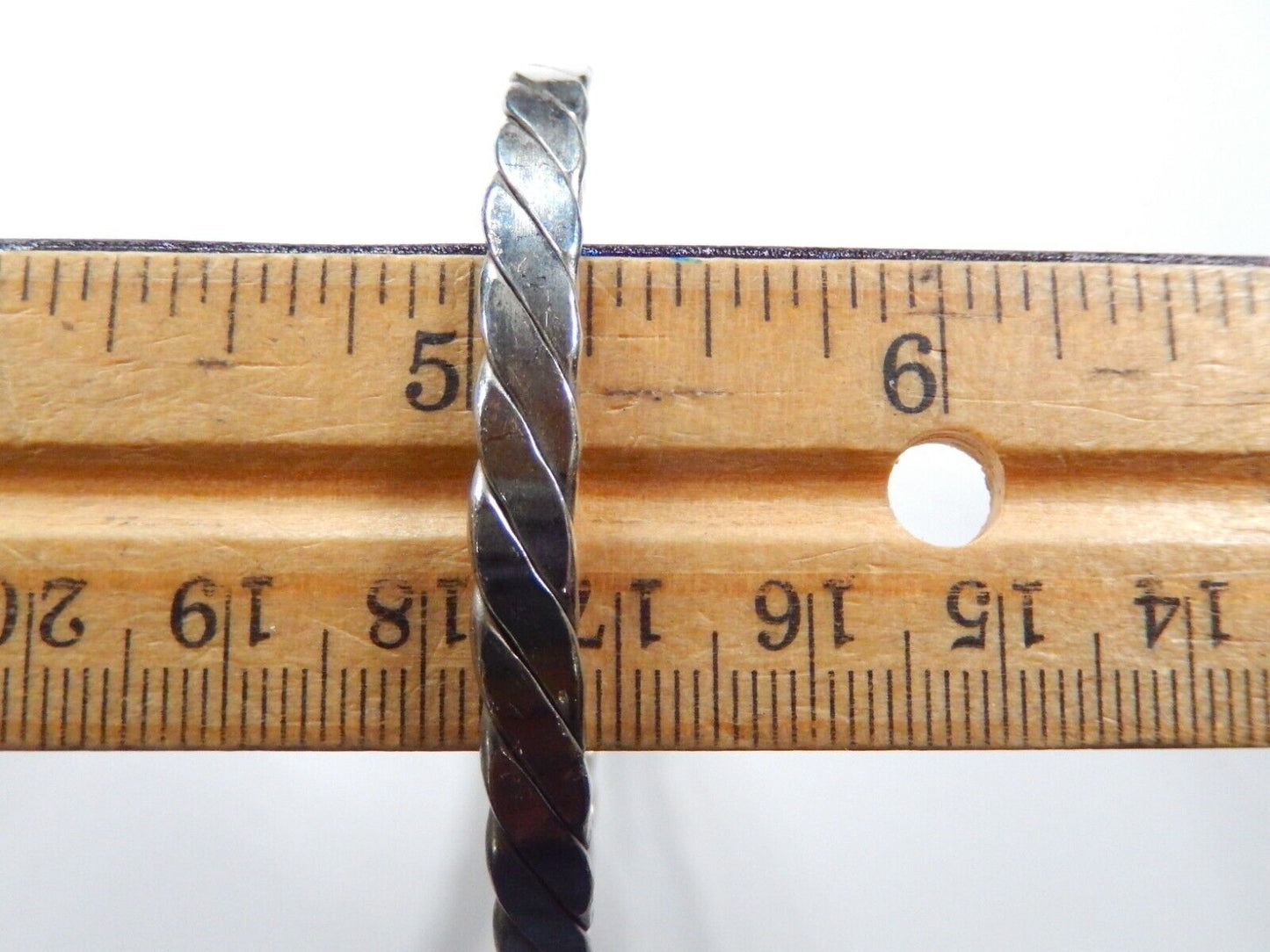 *VINTAGE*  Sterling Silver Handmade Closed Bangle Bracelet 5.75mm Wide -15.5 gm