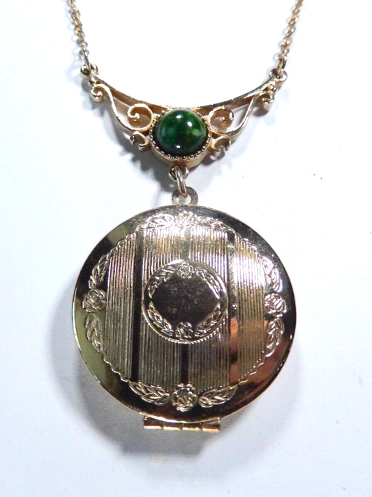 *VINTAGE* SARAH 1-1/4"  Gold Tone Locket Pendant Pressed Victorian Design 18”