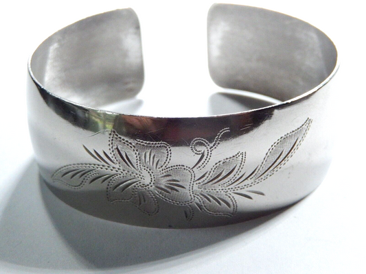 Vintage 925 Silver Etched Floral 22mm Wide 6.5 inch Cuff Bracelet - 20.6 grams