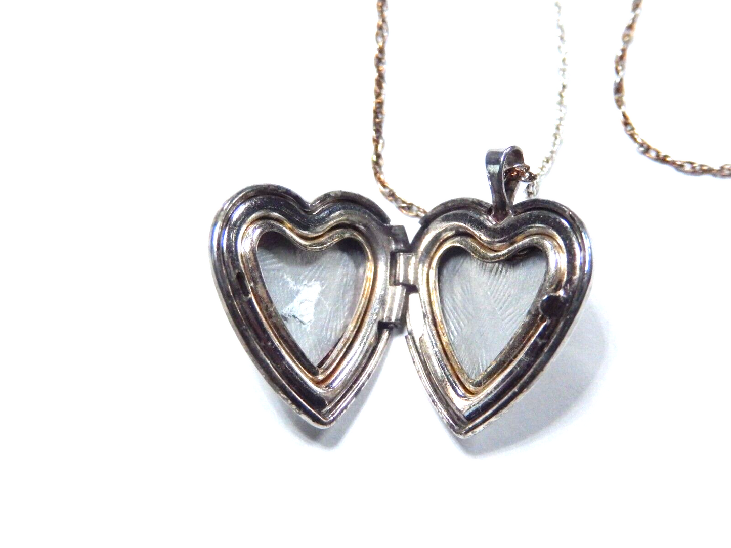 *VINTAGE*  Sterling Silver 925 Etched Heart Locket Pendant w/18" Sterling Chain