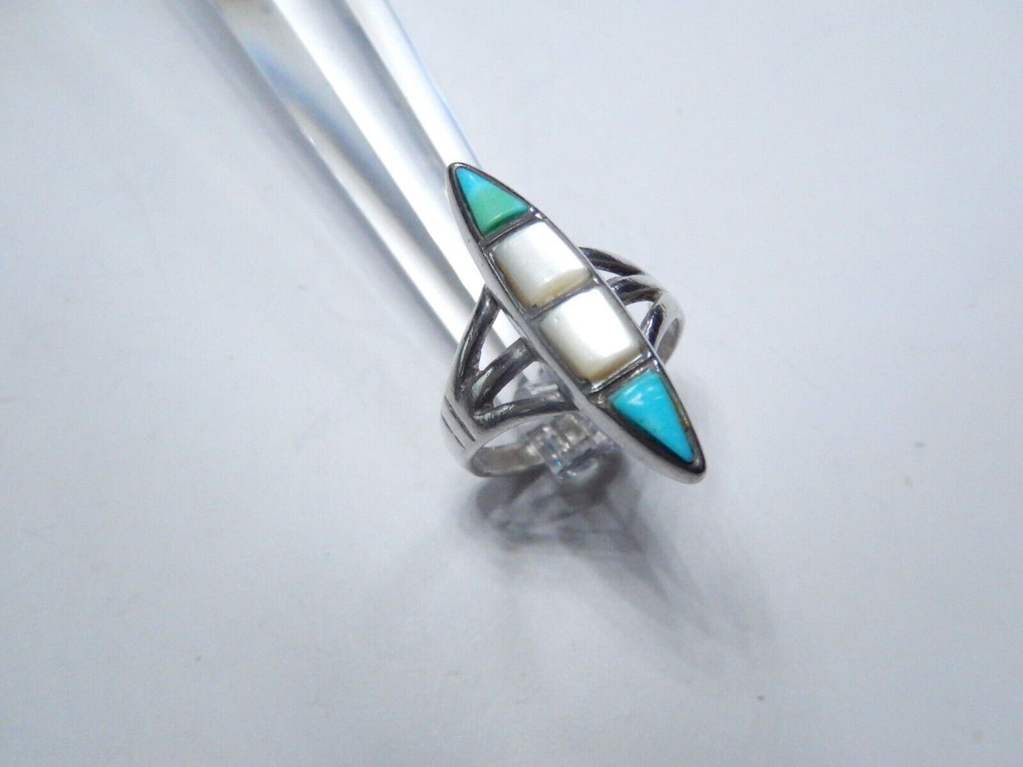 Vintage Sterling Silver Southwest Turquoise Mother of Pearl Ring Size 6