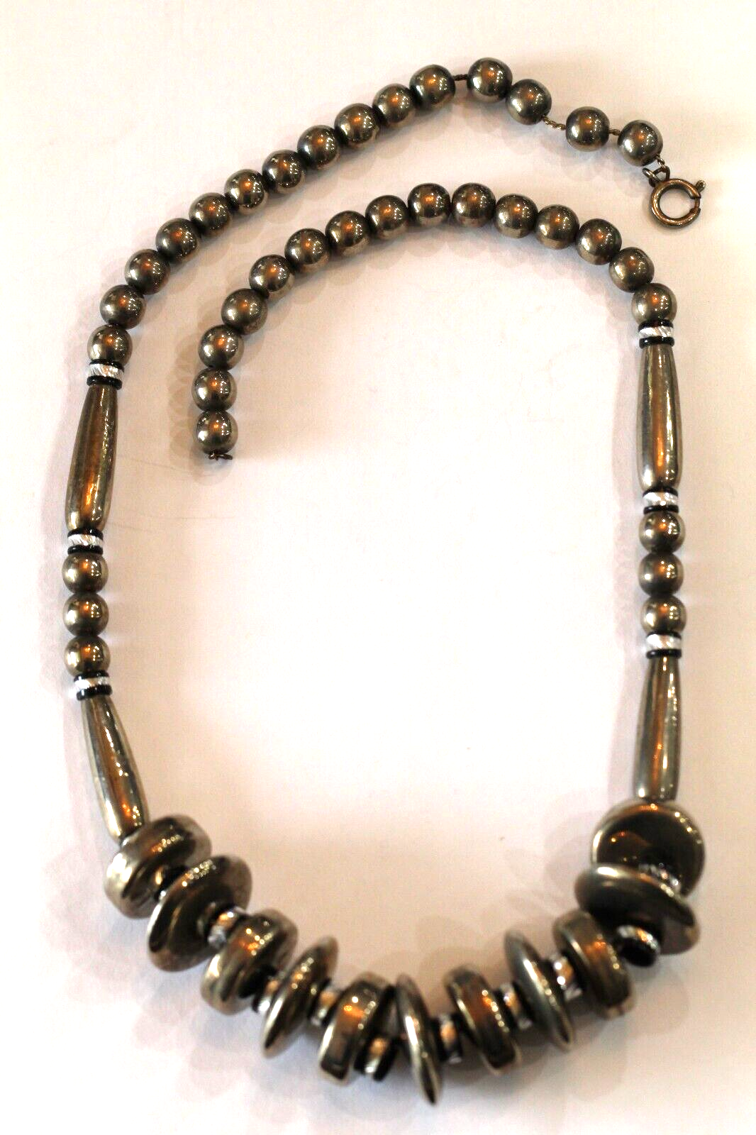 LARGE NATIVE AMERICAN NAVAJO STERLING SILVER 23 mm DISC & OTHER BEAD 22"NECKLACE