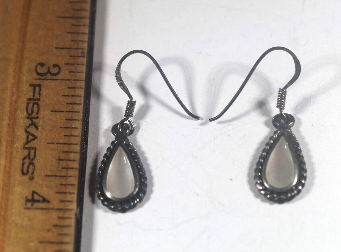 *VINTAGE*  Mother of Pearl Teardrop Shaped 925 Sterling Silver Dangle Earrings