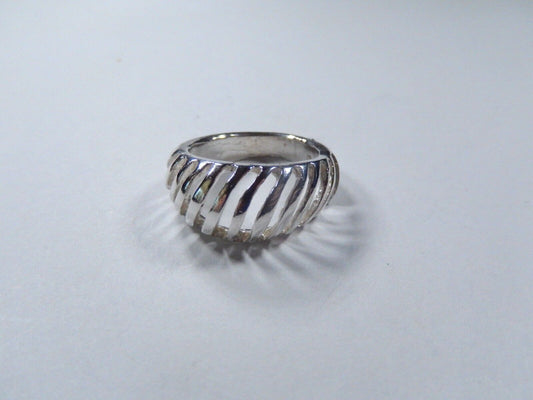 *VINTAGE*  Sterling Silver Domed Cutout Ring Size 5.5