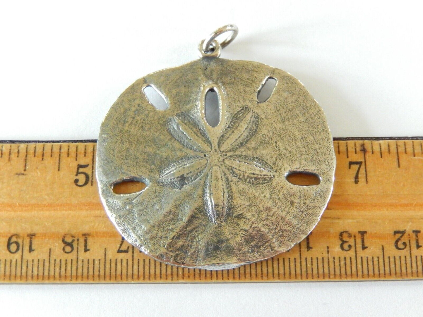 VINTAGE VERY RARE RETIRED James Avery Sterling Largest Sand Dollar Pendant 16.9g