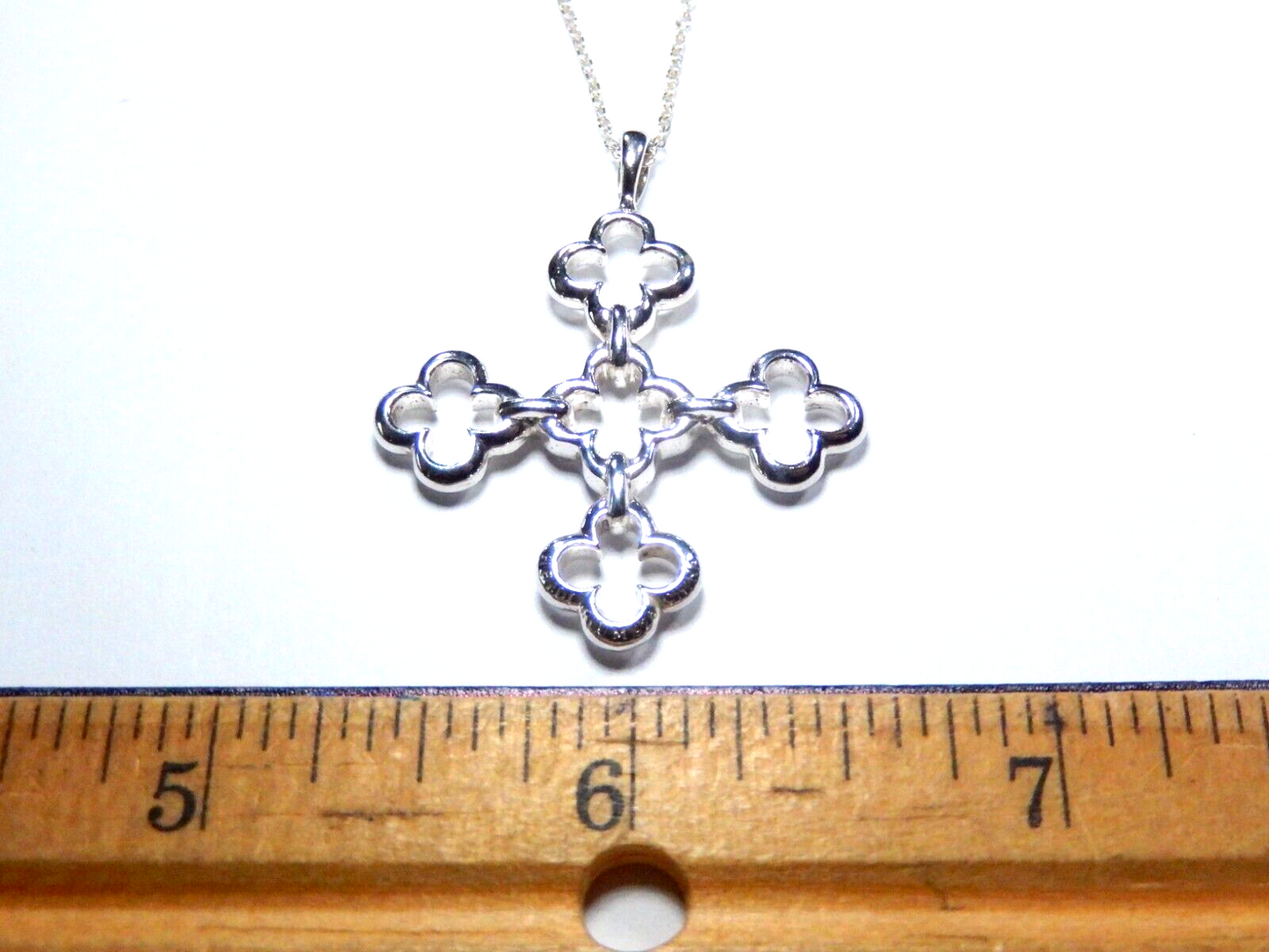HEIDI KLUM DIAMOND ACCENT CLOVER SILVER 925 CROSS PENDANT  1.5'' NECKLACE 18''