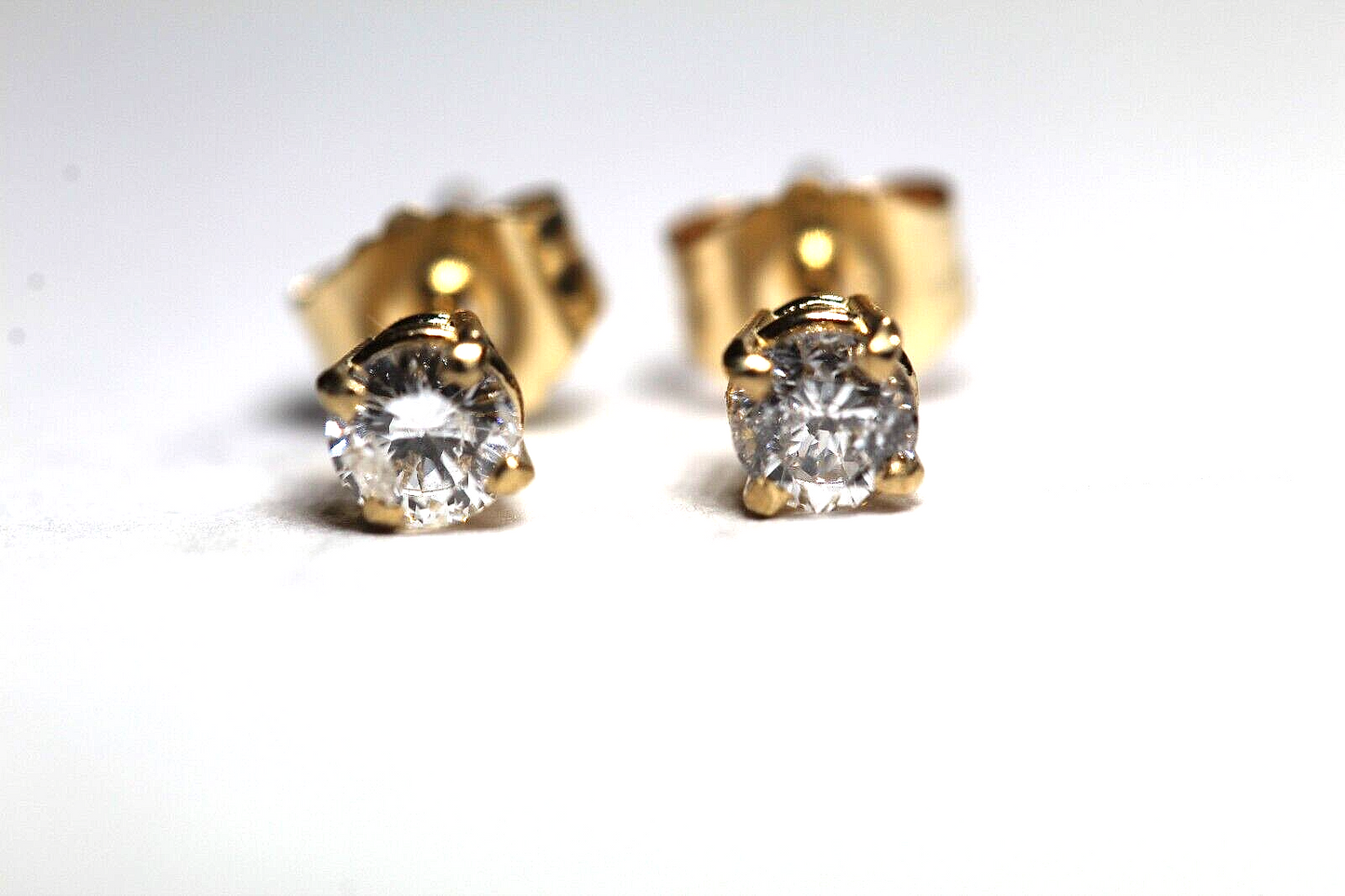 New!! Solid 14KYellow Gold .30 CT TW Natural Diamond VS-1 / J-K Stud Earrings