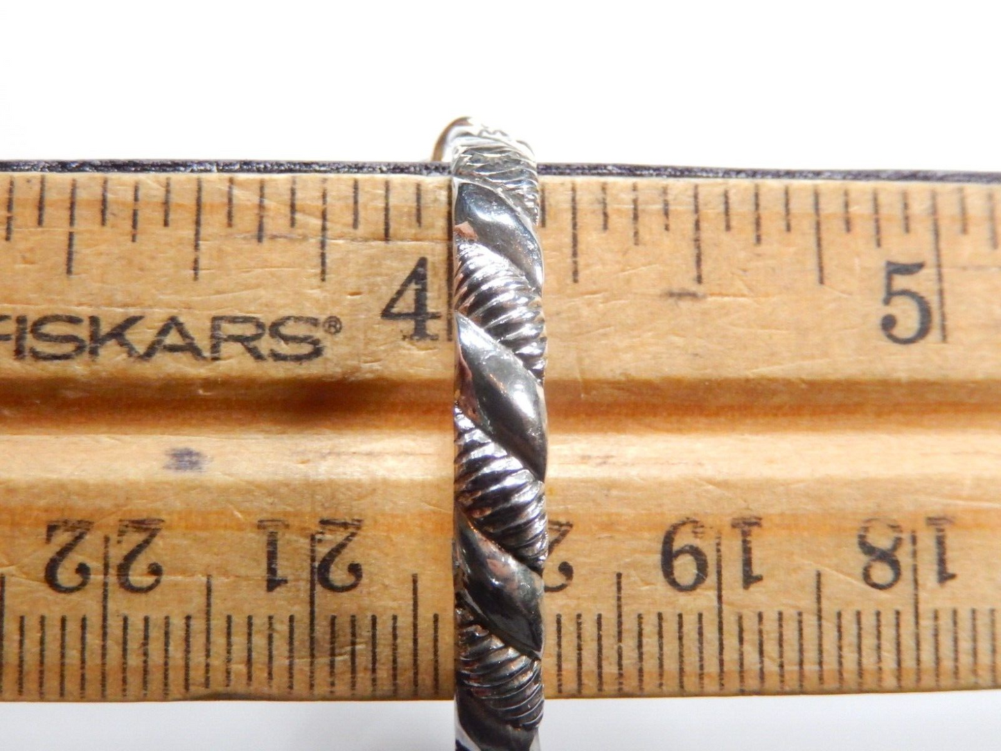 VINTAGE - Sterling Silver Southwest Small Wrist / Child Bracelet Turquoise 7.1gm