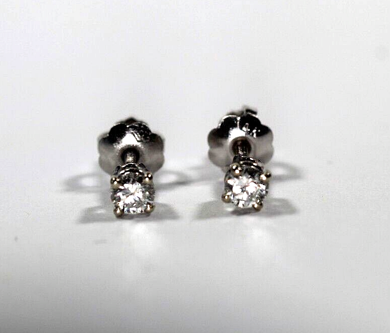 New!!  14K White Gold .20 CT TW Natural Diamond VS-2 / G-H Screw Stud Earrings