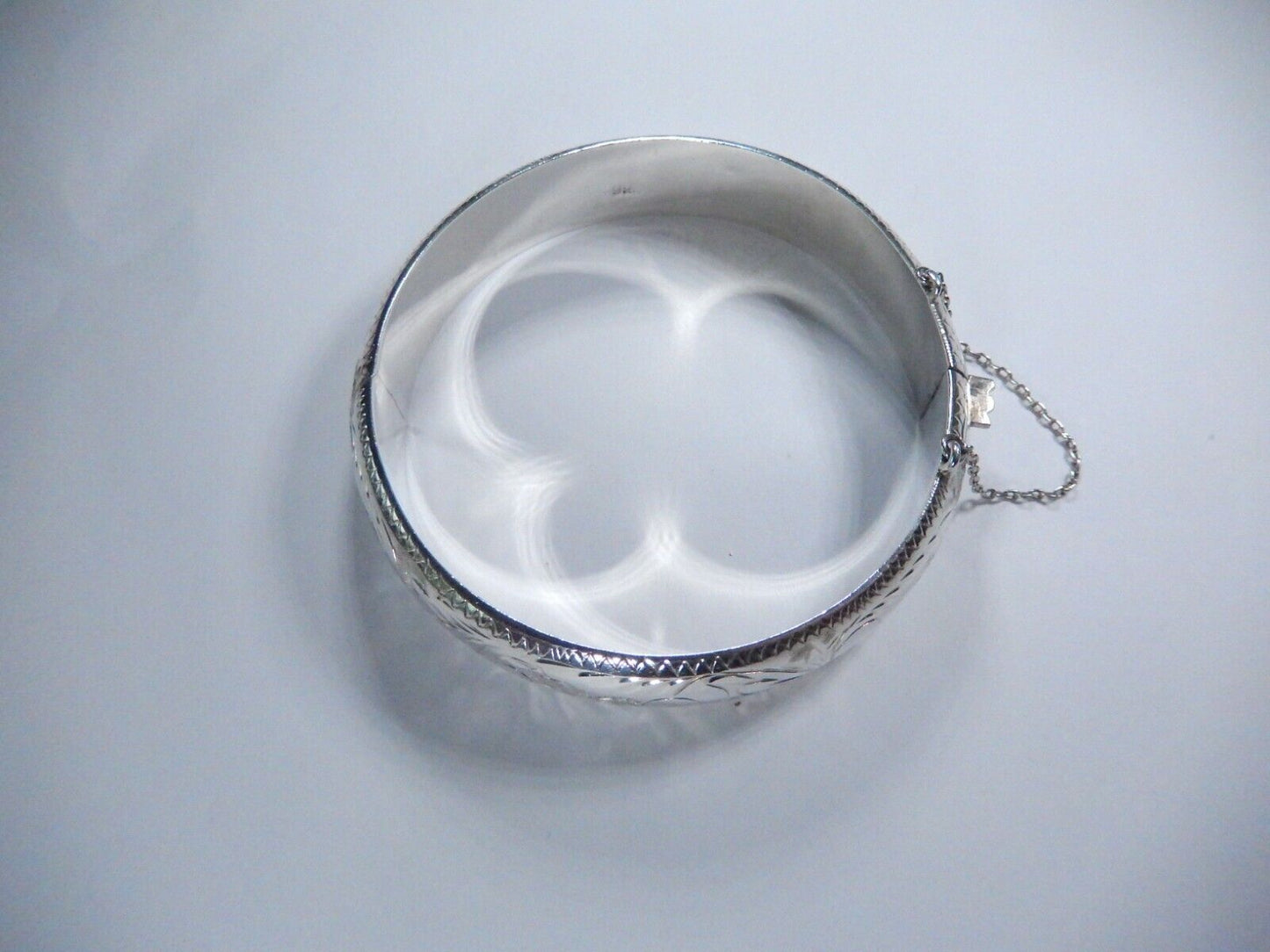 925 Sterling Silver Engraved Hinged Bangle Bracelet with Safety Chain 10 mm wide
