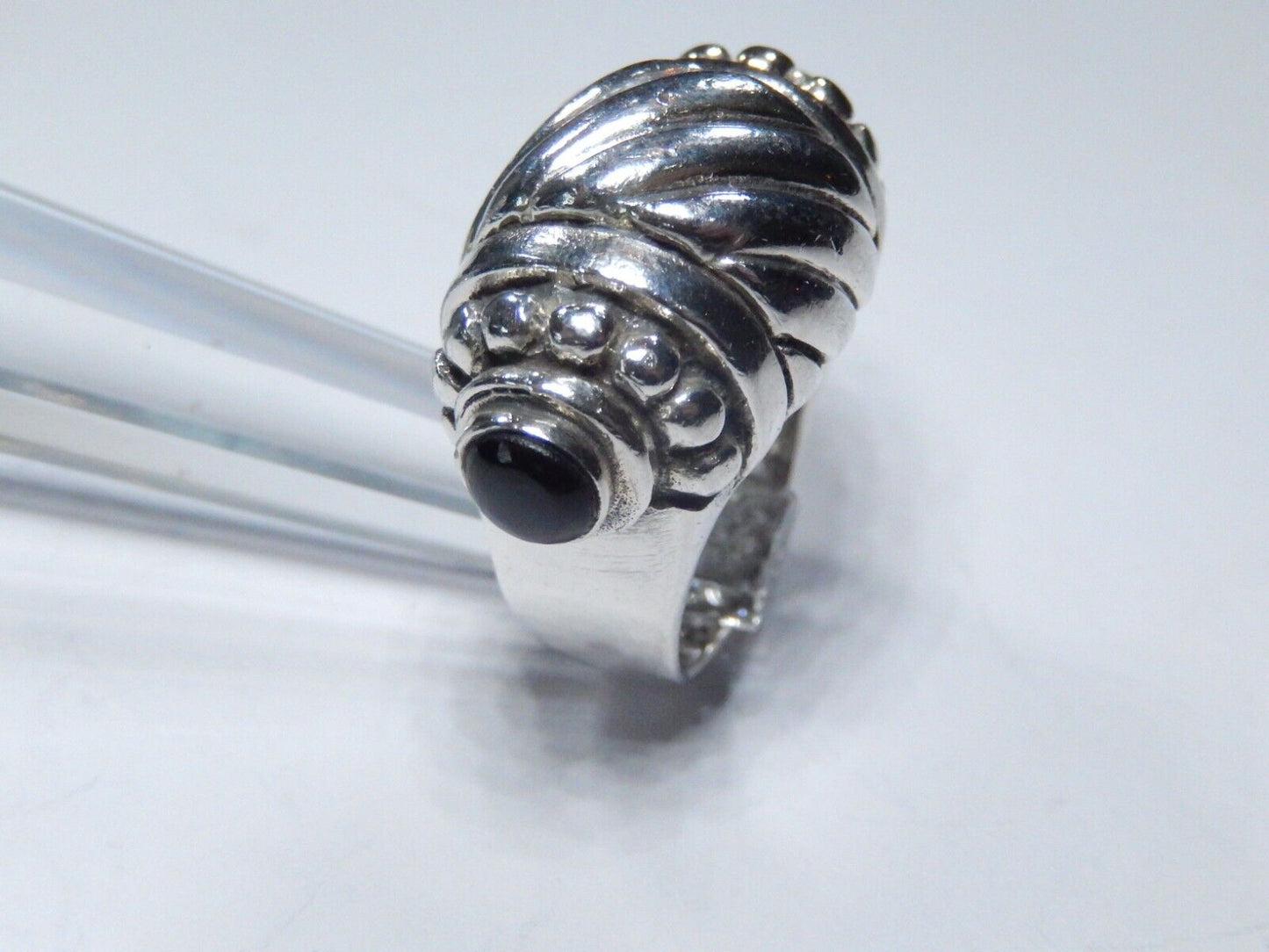 VINTAGE LARGE HEAVY BLACK ONYX STERLING SILVER 925 RIBBED RETRO RING Size 7