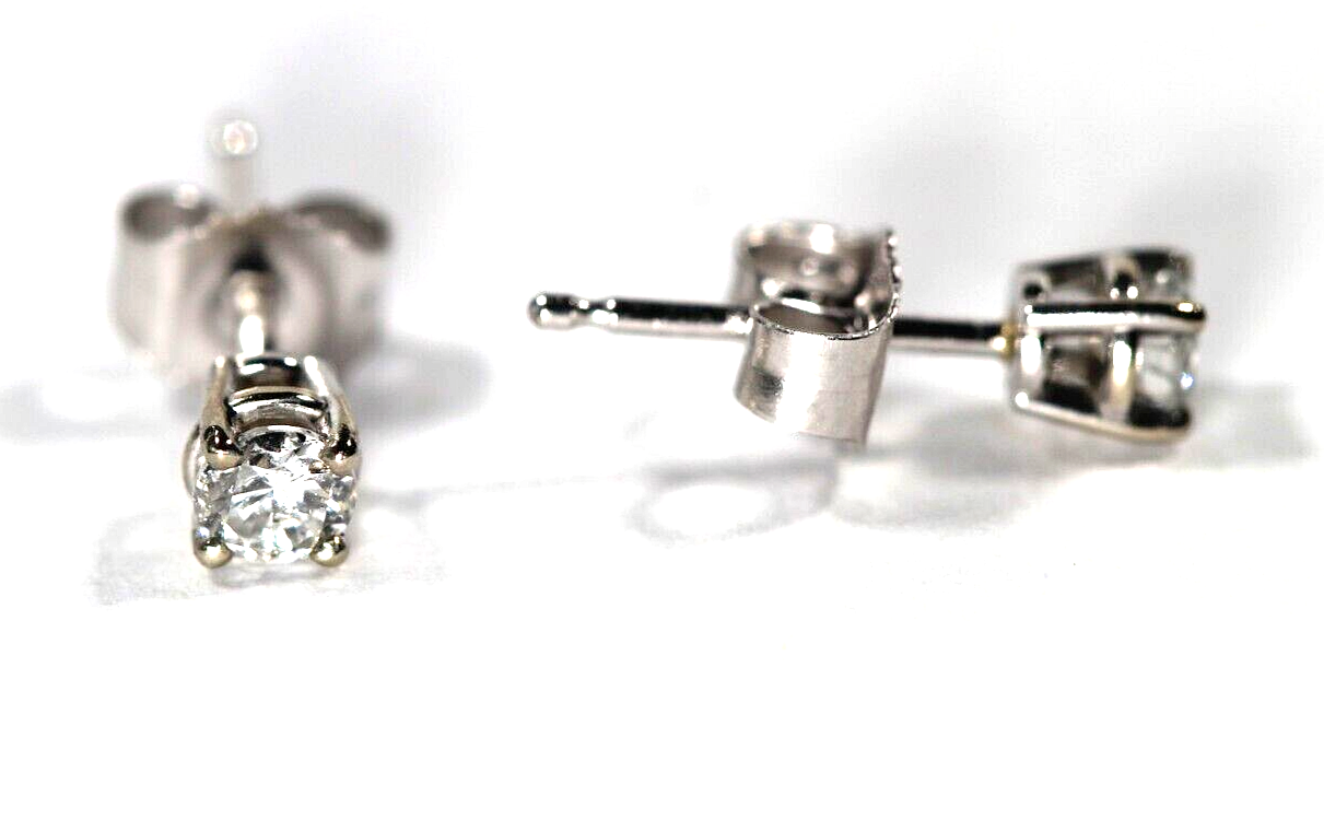 New!!  14K White Gold .31 CT TW Natural Diamond VS-2 / G-H Screw Stud Earrings