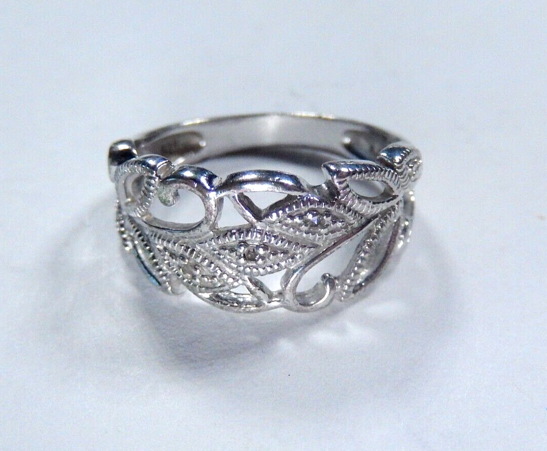 *VINTAGE*  Wedding Engagement Ring Diamond Leaf Motif Sterling Silver Band Sz 7