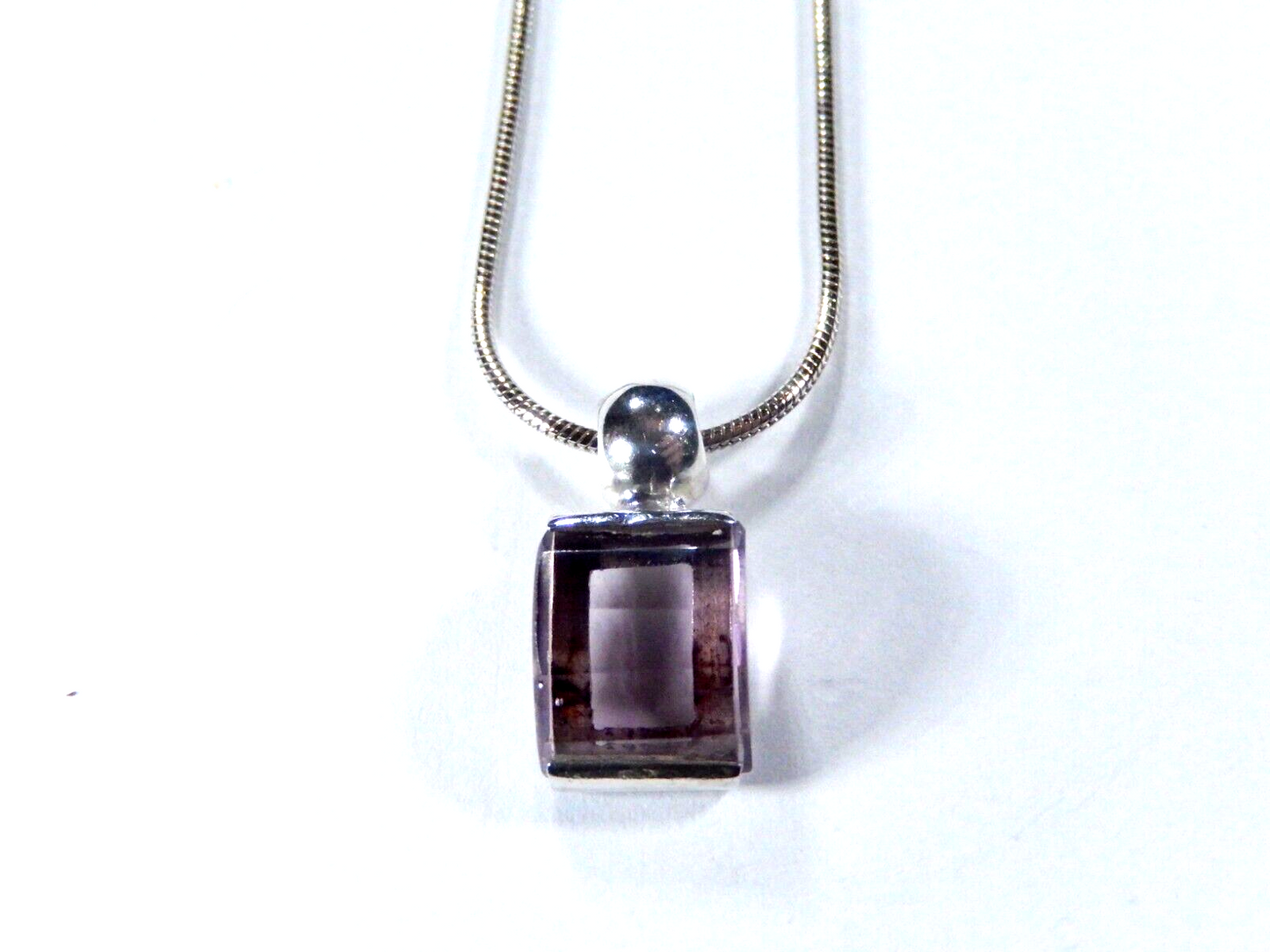 *VINTAGE* Sterling 10mm x 8.5mm Fancy Cut Purple Amethyst Pendant w/16" Chain