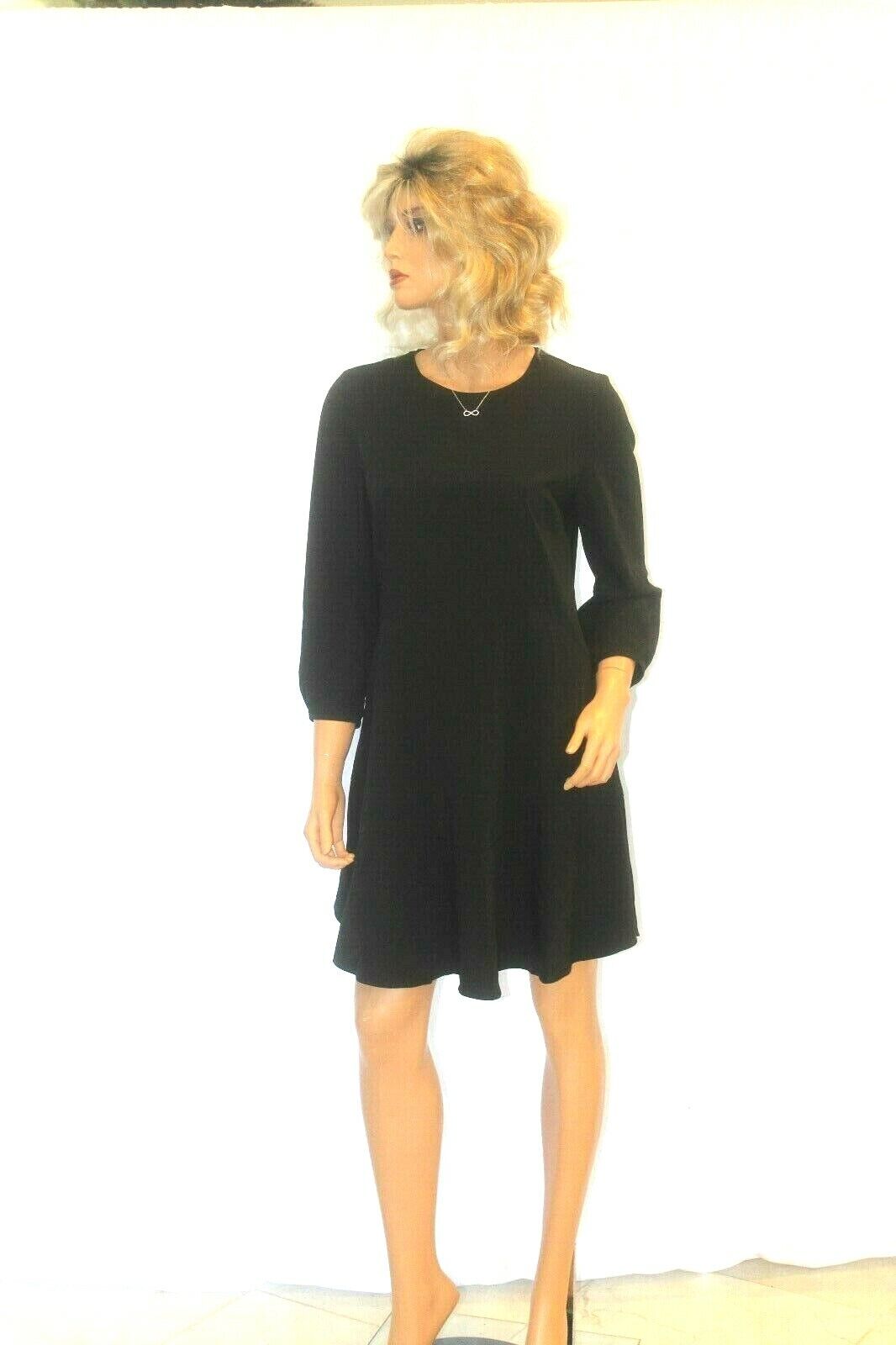 *NWT* Ann Taylor LOFT  Polyester/ Spandex Black Flare Dress Size 6 Petite